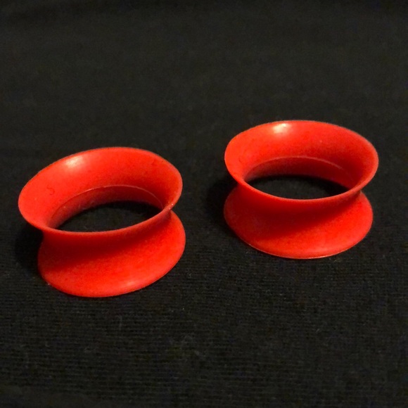 Red silicone plugs - unworn - Picture 2 of 3